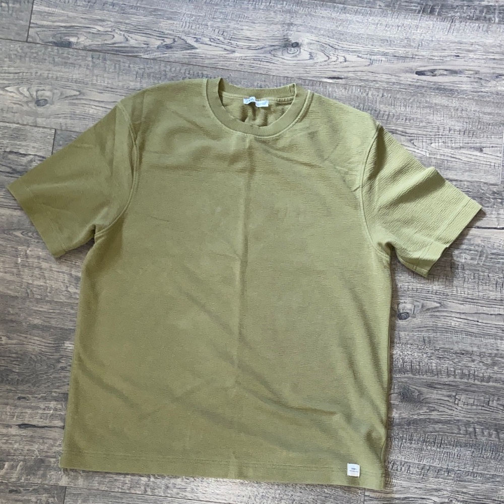 ZARA Classic Olive Crewneck Short-Sleeve Men's Shirt